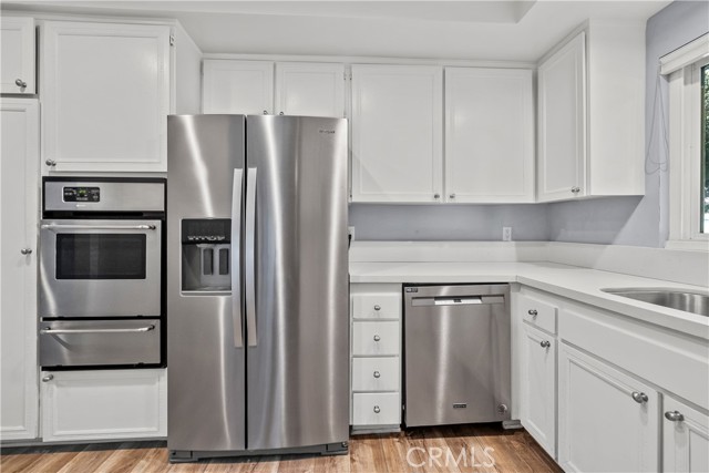 Detail Gallery Image 11 of 31 For 26847 Oak Branch Cir, Newhall,  CA 91321 - 2 Beds | 2 Baths