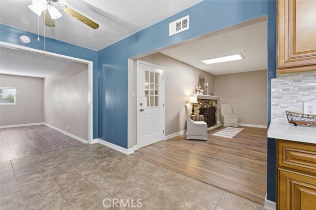 Detail Gallery Image 13 of 32 For 15944 Gledhill St, North Hills,  CA 91343 - 5 Beds | 2/1 Baths