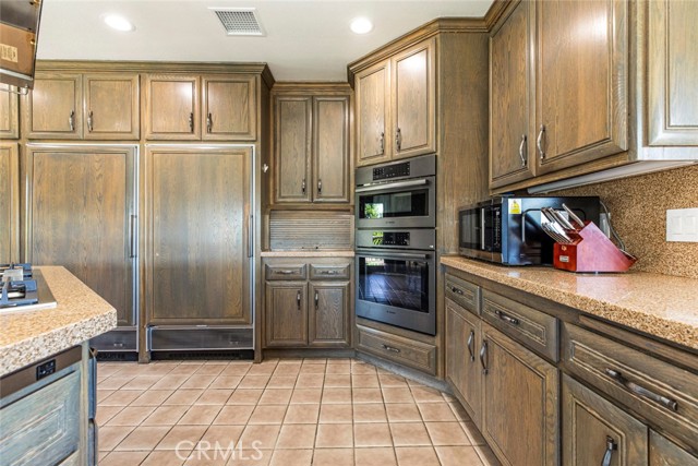 3225 Yardley Place, Simi Valley CA: https://media.crmls.org/medias/a7e1cf77-976e-4bc0-9bab-38caaddd650c.jpg