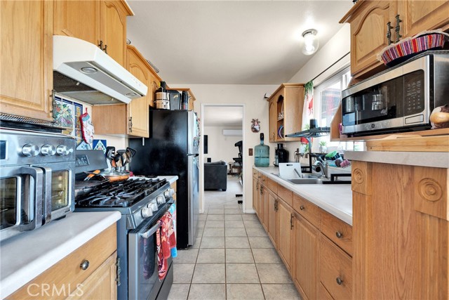 Detail Gallery Image 12 of 35 For 35391 Western Dr, Barstow,  CA 92311 - 3 Beds | 1/1 Baths