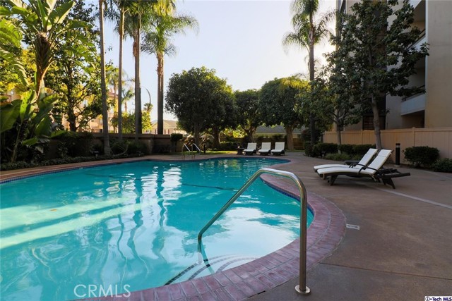 Detail Gallery Image 33 of 39 For 343 Pioneer Dr #602,  Glendale,  CA 91203 - 2 Beds | 2 Baths