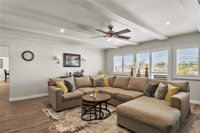 536 S Tumbleweed Road, Anaheim Hills CA: https://media.crmls.org/medias/a7e2ffda-fddf-447a-8496-e8e3072f62d1.jpg