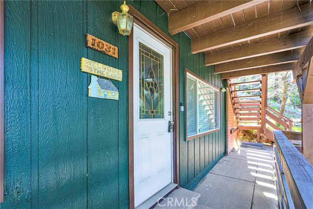 Detail Gallery Image 4 of 40 For 1031 Berne Dr, Crestline,  CA 92325 - 3 Beds | 2 Baths