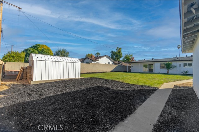 Detail Gallery Image 30 of 50 For 233 W Rancho Rd, Corona,  CA 92882 - 3 Beds | 2 Baths