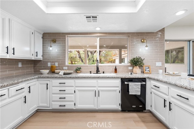 Detail Gallery Image 27 of 68 For 41901 Calle Clarita, Lancaster,  CA 93536 - 4 Beds | 4 Baths