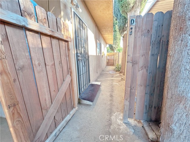 5381 W Maitland St, Ontario CA: https://media.crmls.org/medias/a7e4fede-f10f-41f3-ad51-3ed8b97b115d.jpg