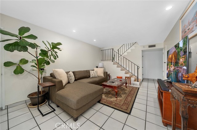 Detail Gallery Image 2 of 29 For 1318 E Fairgrove Ave, West Covina,  CA 91792 - 3 Beds | 2 Baths