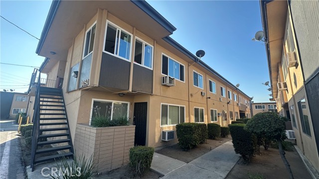 Detail Gallery Image 14 of 19 For 3050 Vineland #8,  Baldwin Park,  CA 91706 - 2 Beds | 1 Baths