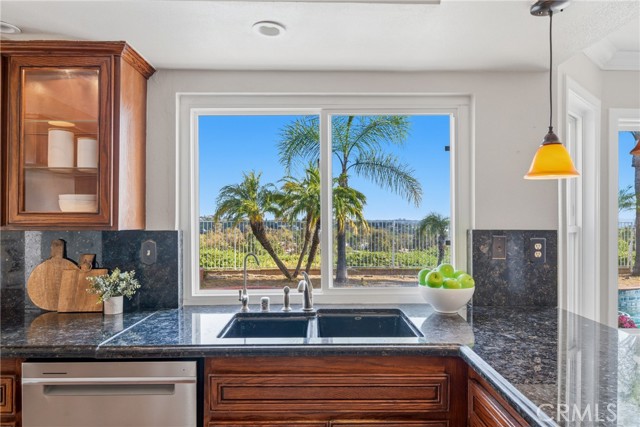 Detail Gallery Image 16 of 60 For 25856 Windsong, Lake Forest,  CA 92630 - 4 Beds | 3 Baths