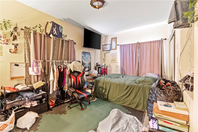 25785 Edgemont Court, San Bernardino CA: https://media.crmls.org/medias/a7e5e059-4a9c-4037-8fdb-d25150489e8f.jpg