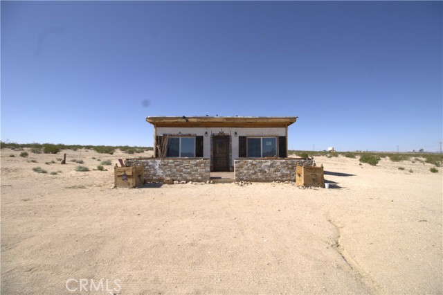 Detail Gallery Image 3 of 31 For 1855 Giant Rock Rd, Twentynine Palms,  CA 92277 - 1 Beds | 1 Baths