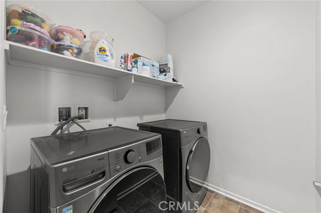 Detail Gallery Image 25 of 39 For 16025 Main St, Chino,  CA 91708 - 3 Beds | 2/1 Baths