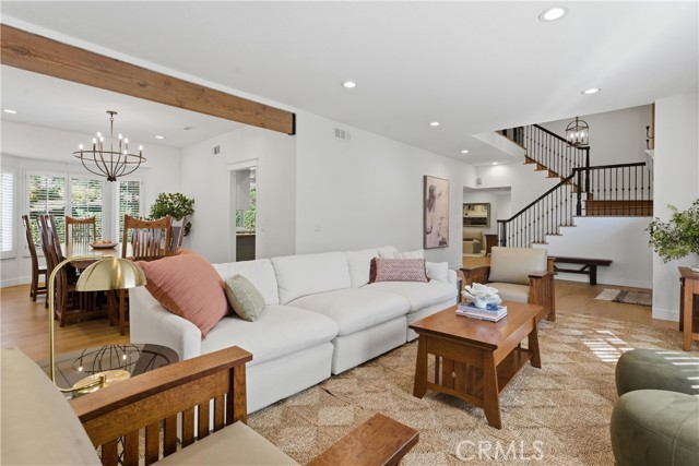 Detail Gallery Image 9 of 51 For 5501 Fairgrange Dr, Agoura Hills,  CA 91301 - 6 Beds | 3 Baths