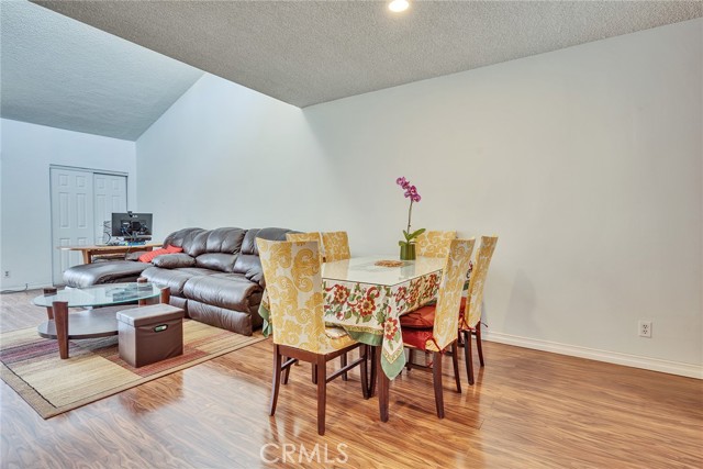6151 Canterbury Drive, Culver City CA: https://media.crmls.org/medias/a7e7b384-684a-41cb-b3dd-1ceee2149498.jpg