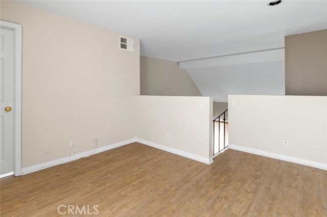 Detail Gallery Image 15 of 19 For 4334 Colbath Ave #304,  Sherman Oaks,  CA 91423 - 2 Beds | 3 Baths