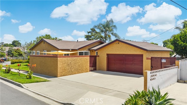 7020 El Verano Drive, Buena Park CA: https://media.crmls.org/medias/a7e7b89f-5d0d-4da6-991c-a932b263c15f.jpg