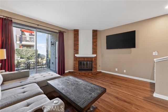 Detail Gallery Image 13 of 40 For 304 Molokai, Placentia,  CA 92870 - 2 Beds | 2/1 Baths