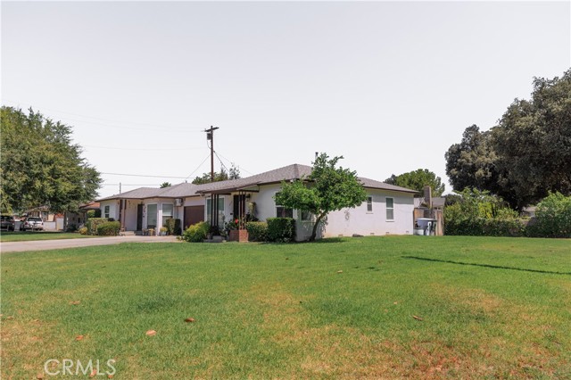 4147 Harrison Street, Riverside CA: https://media.crmls.org/medias/a7e7ea10-0c3b-4789-9909-e6c7e6006005.jpg