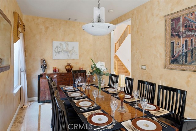 Detail Gallery Image 4 of 34 For 25415 Verne Ct, Stevenson Ranch,  CA 91381 - 5 Beds | 3 Baths