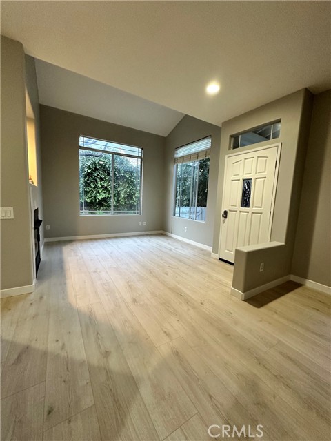 27109 Teton trail, Valencia CA: https://media.crmls.org/medias/a7e9dae6-5388-4a4b-880a-c22503b8e35c.jpg