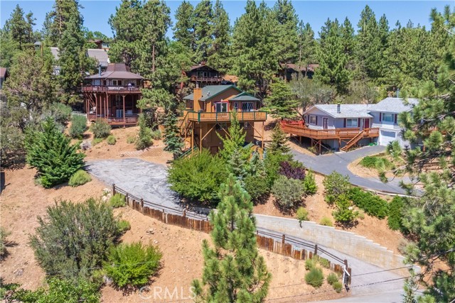 43850 Yosemite Drive, Big Bear Lake CA: https://media.crmls.org/medias/a7ea6457-e060-478f-bc25-382241f910df.jpg
