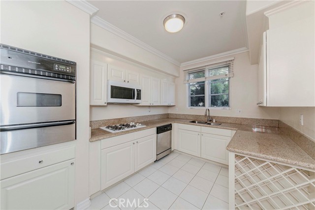 1250 Midvale Avenue, Los Angeles CA: https://media.crmls.org/medias/a7eaa5b5-e8da-427d-a3f7-caae84de9f6a.jpg