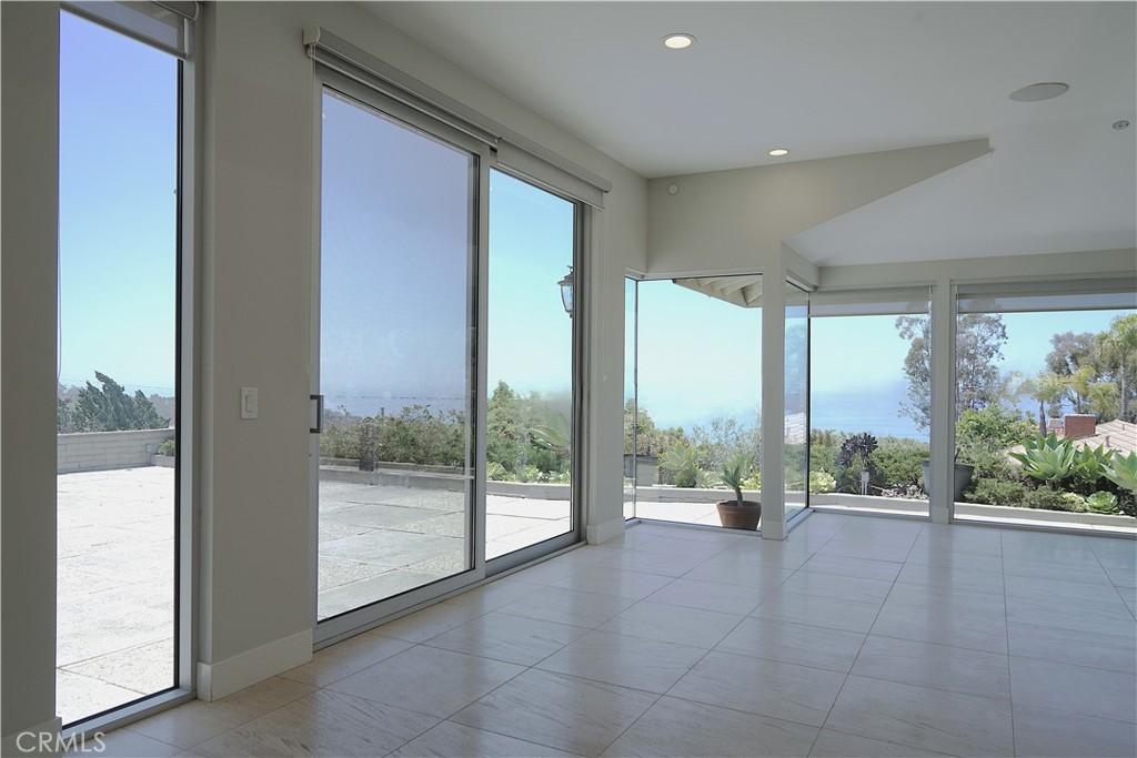2615 Temple Hills Drive
