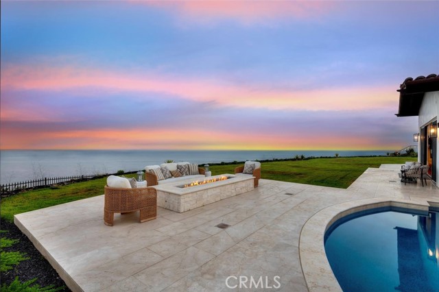 Detail Gallery Image 1 of 72 For 32042 Isthmus View Dr, Rancho Palos Verdes,  CA 90275 - 6 Beds | 6/2 Baths