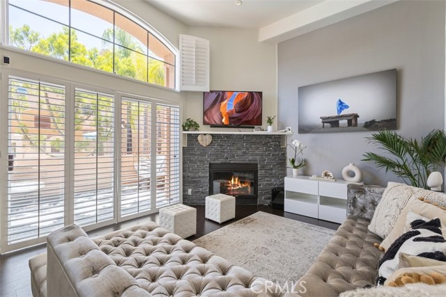 Detail Gallery Image 7 of 26 For 4345 Freedom Dr #C,  Calabasas,  CA 91302 - 2 Beds | 3 Baths