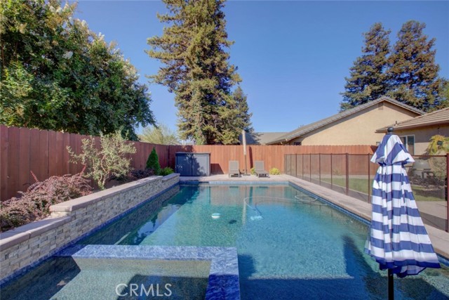 20443 Songbird Way, Hilmar CA: https://media.crmls.org/medias/a7ebc3dd-94f4-46c6-856a-d39a5bec86c8.jpg