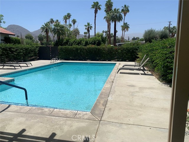 Detail Gallery Image 2 of 13 For 74549 Sagebrush Dr, Palm Desert,  CA 92260 - 2 Beds | 1 Baths