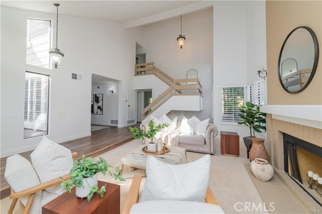 Detail Gallery Image 6 of 39 For 15 Elderberry, Irvine,  CA 92603 - 3 Beds | 2/1 Baths