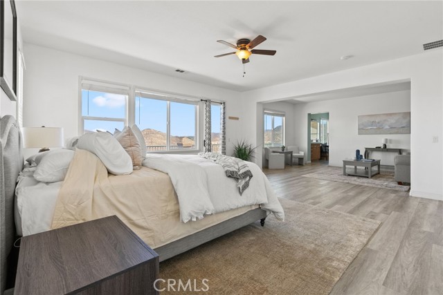 21 Plaza Modena, Lake Elsinore CA: https://media.crmls.org/medias/a7edee3d-11b3-4429-bbea-46ca77c62cb4.jpg