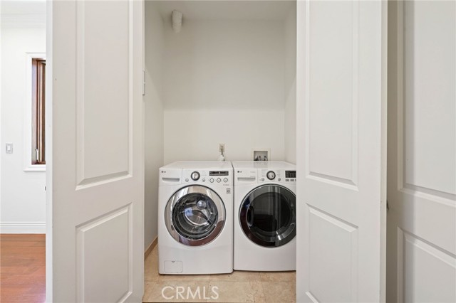 Detail Gallery Image 26 of 64 For 3115 Ellington, Los Angeles,  CA 90068 - 4 Beds | 4 Baths