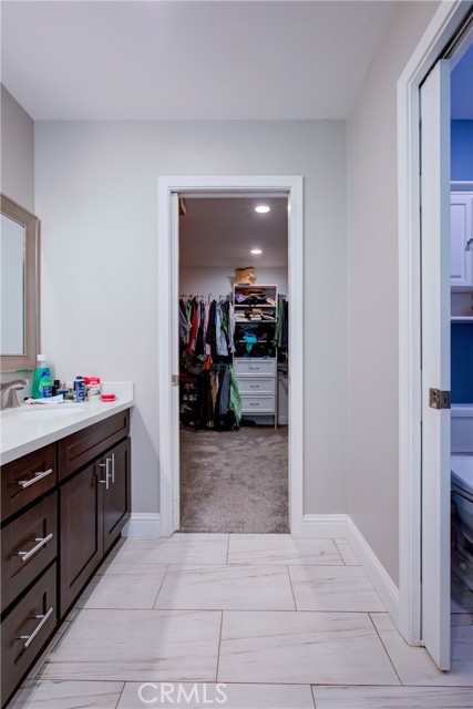 4513 E Tuolumne Road, Denair CA: https://media.crmls.org/medias/a7ee00fc-e87c-40dd-99bd-593c0a4736c7.jpg