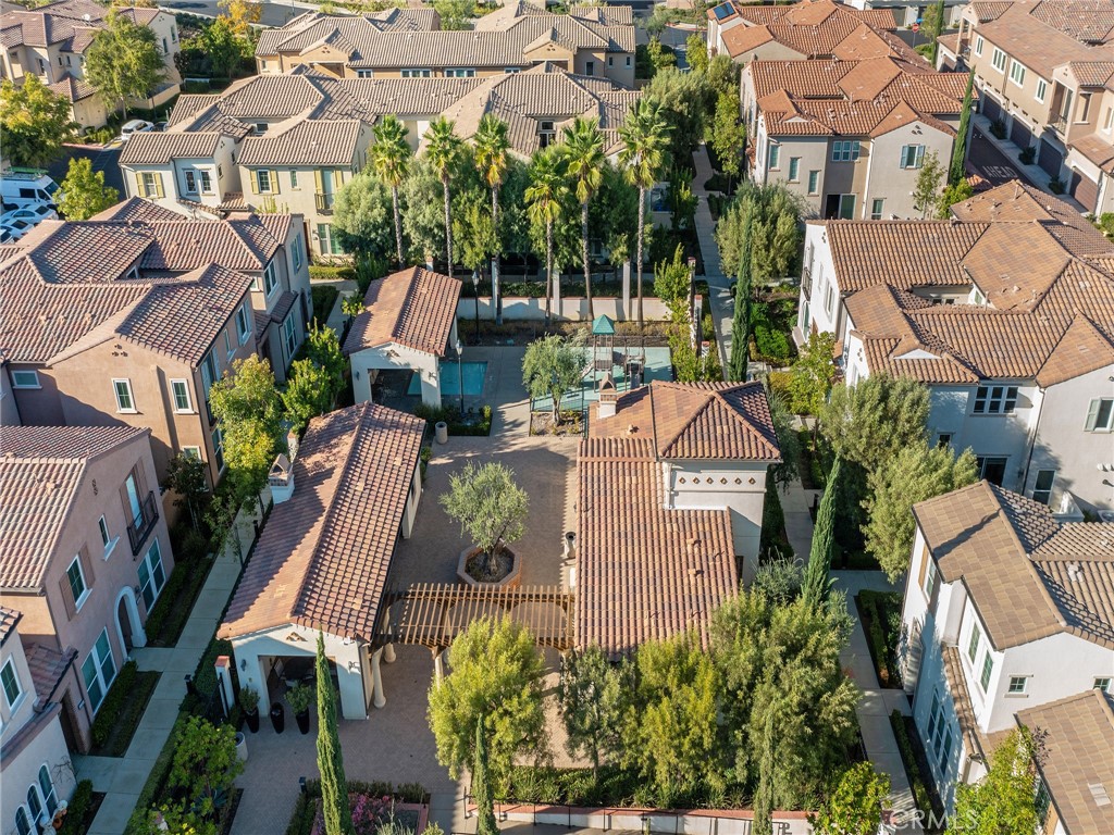 https://media.crmls.org/medias/a7ee090f-c320-47be-948d-2cd7db3186a9.jpg?preset=X-Large