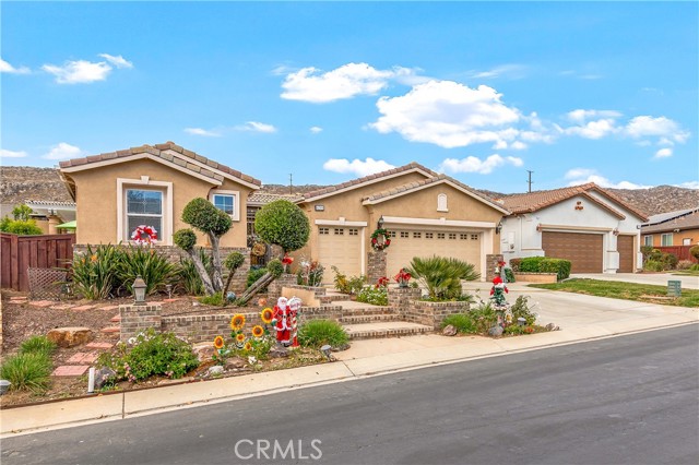 Detail Gallery Image 2 of 56 For 659 Price Dr, Hemet,  CA 92545 - 4 Beds | 3 Baths