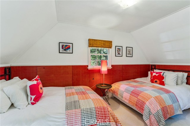 Detail Gallery Image 24 of 58 For 222 Holiday, Lake Arrowhead,  CA 92352 - 3 Beds | 2 Baths