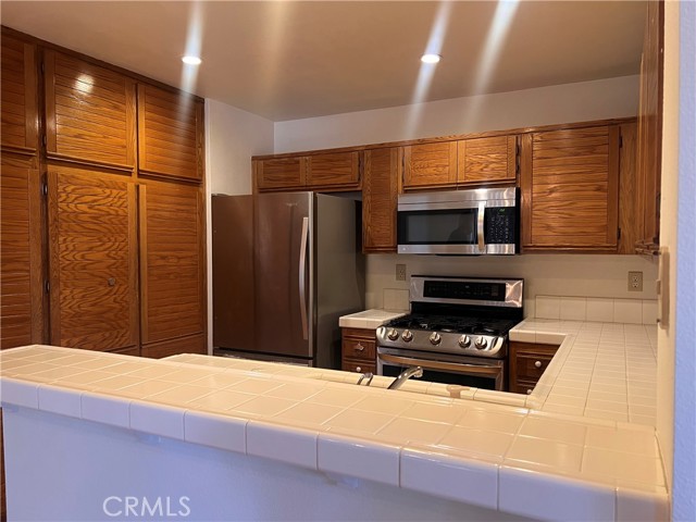 25861 Mcbean, Valencia CA: https://media.crmls.org/medias/a7efd3e9-2200-404b-8882-f412b667282b.jpg
