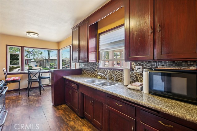 Detail Gallery Image 15 of 30 For 3128 W 110th St, Inglewood,  CA 90303 - 3 Beds | 2 Baths