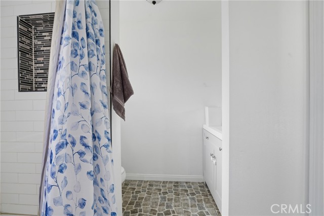 Detail Gallery Image 30 of 59 For 12525 Persing Dr, Whittier,  CA 90606 - 6 Beds | 3 Baths