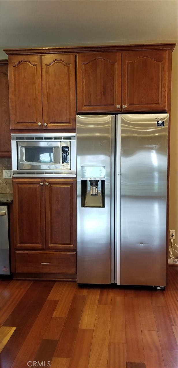 Detail Gallery Image 16 of 39 For 1704 Ruxton Ln #C,  Redondo Beach,  CA 90278 - 3 Beds | 2/1 Baths