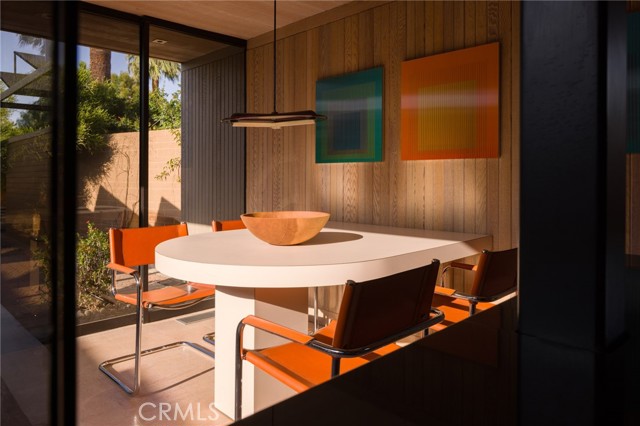 1950 E Desert Palms Drive, Palm Springs CA: https://media.crmls.org/medias/a7f1fe39-1201-47bc-94c8-0962b2bc6993.jpg