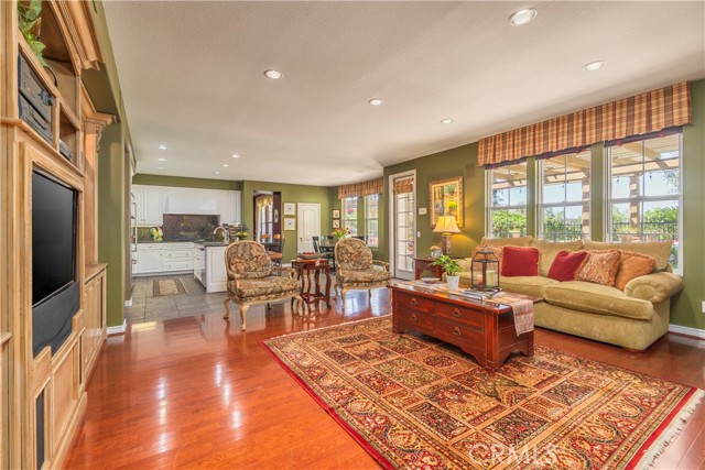 Detail Gallery Image 10 of 59 For 1515 S Westridge Rd, West Covina,  CA 91791 - 5 Beds | 4/1 Baths