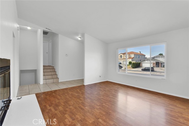 Detail Gallery Image 9 of 44 For 12421 Spring Valley Pkwy, Victorville,  CA 92395 - 4 Beds | 3 Baths