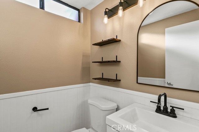 Detail Gallery Image 8 of 13 For 25761 Le Parc, Lake Forest,  CA 92630 - 2 Beds | 1/1 Baths