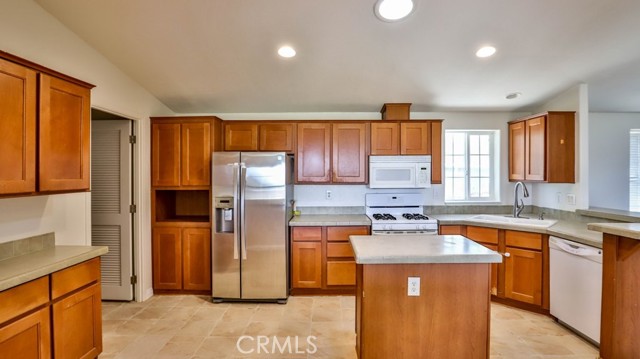 Detail Gallery Image 42 of 61 For 15260 Alvares Dr, Perris,  CA 92570 - 3 Beds | 2 Baths