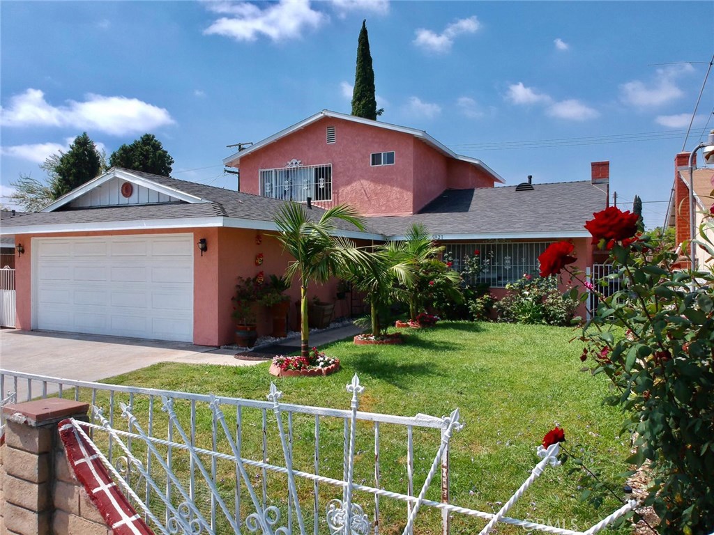 Residential for sale in Bell Gardens, California, DW19215382