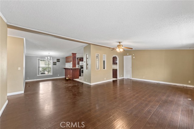 Detail Gallery Image 5 of 30 For 494 S Macy #155,  San Bernardino,  CA 92410 - 3 Beds | 2 Baths