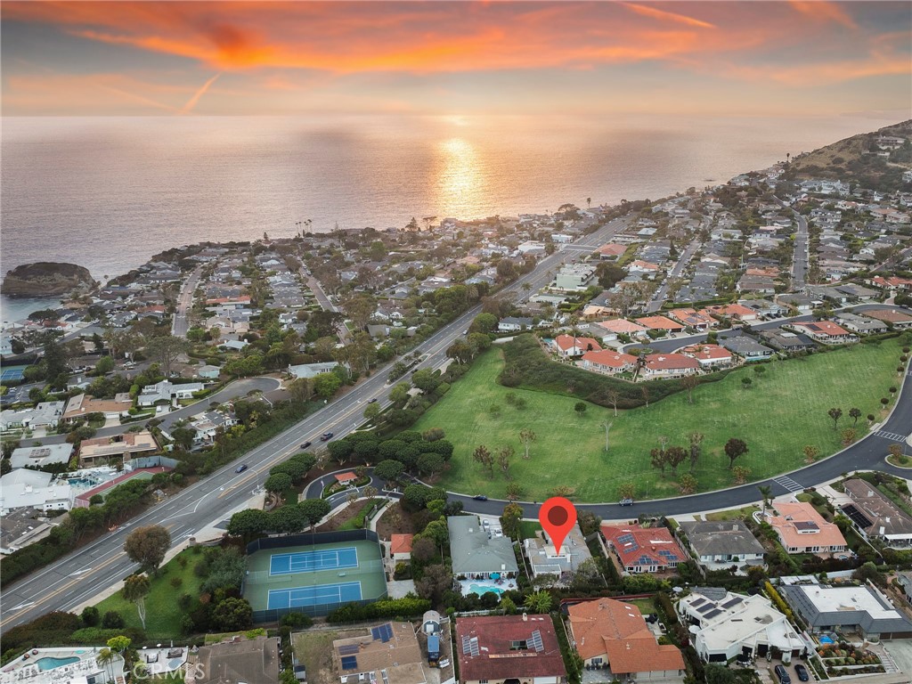 https://media.crmls.org/medias/a7f4e684-dd43-4aea-8858-32effefbc9b6.jpg?preset=X-Large